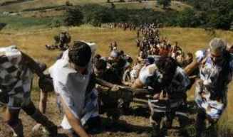 Foto del Folion año 2001  Subiendo a Castromao